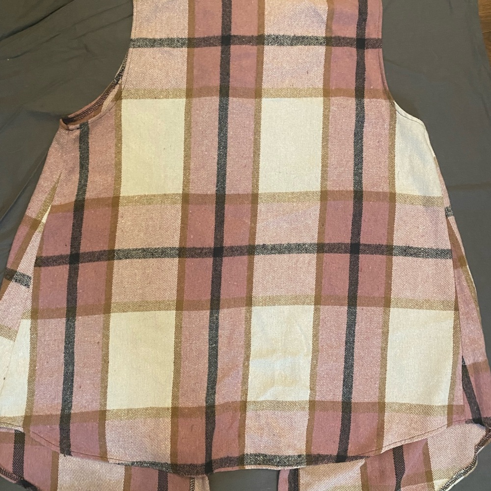 Plaid Sleeveless Tunic Top in Pink and Cream Shein